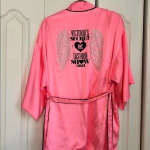 Limited edition Victoria Secret Fashion Show 2012 robe